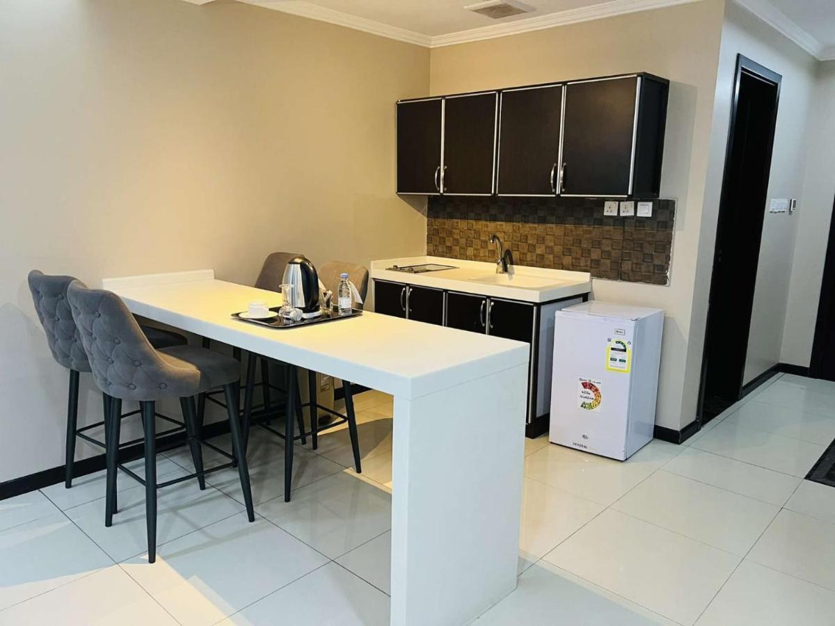 اصاله الشروق للأجنحه الفندقيه Al Khobar Exterior foto